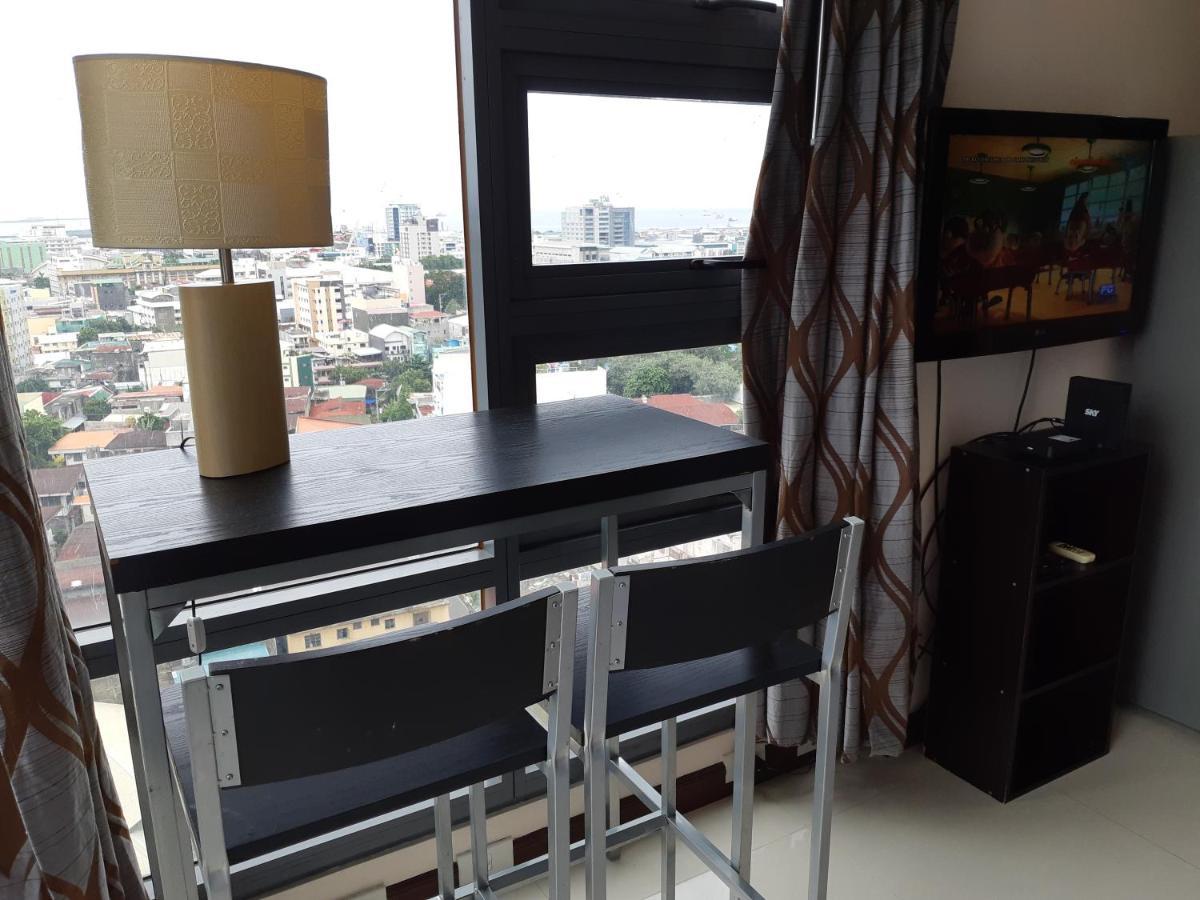 Cebu City Suites Ramos Tower By P&J Luaran gambar